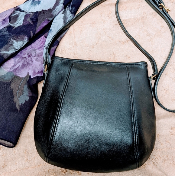 Coach Handbags - VINTAGE COACH | 9990 Framed Pouch Bag